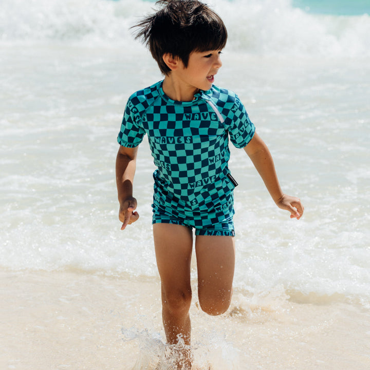 Checkered Waves Set